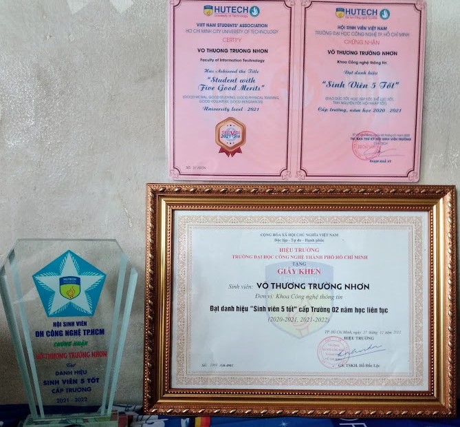 Student of 5 Merits Award